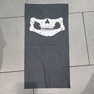 Black Skull Print Gaiter